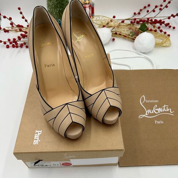 SOLD!!!!!!!        Women’s Christian Louboutin Undessin Alta 120 heels size 40.5 - Picture 10 of 11